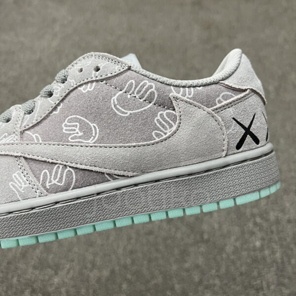 10091665 جردن وان لو کاز Jordan 1 Low Kaws طوسی