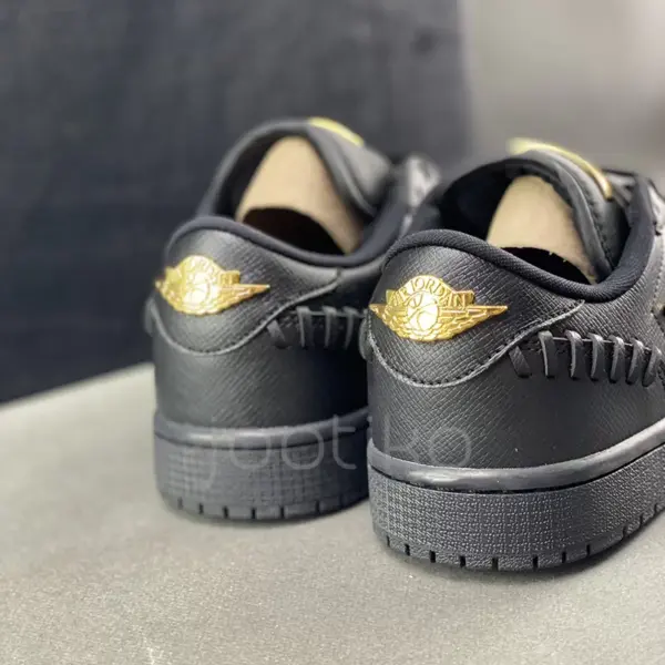 ایر جردن وان لو Jordan 1 Low Method of Make Black Metallic Gold