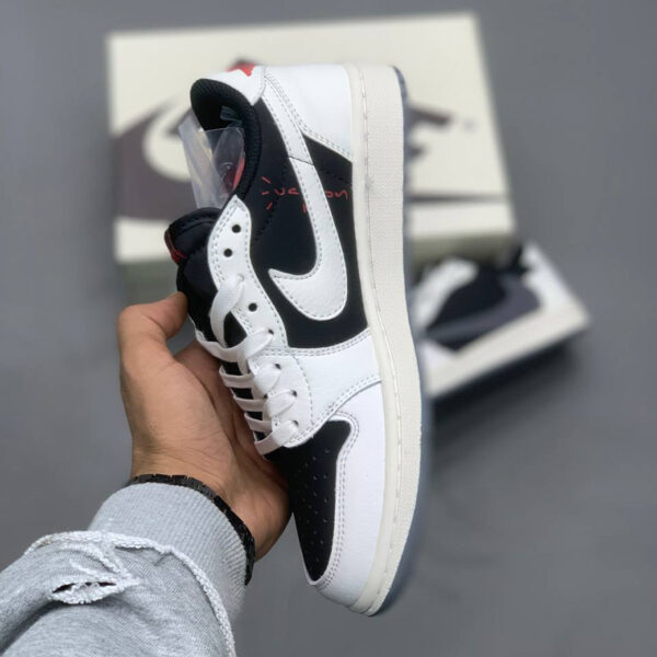 11557375 نایک ایر جردن وان لو مشکی سفید خاکستری Travis Scott x Air Jordan 1 Retro Low OG