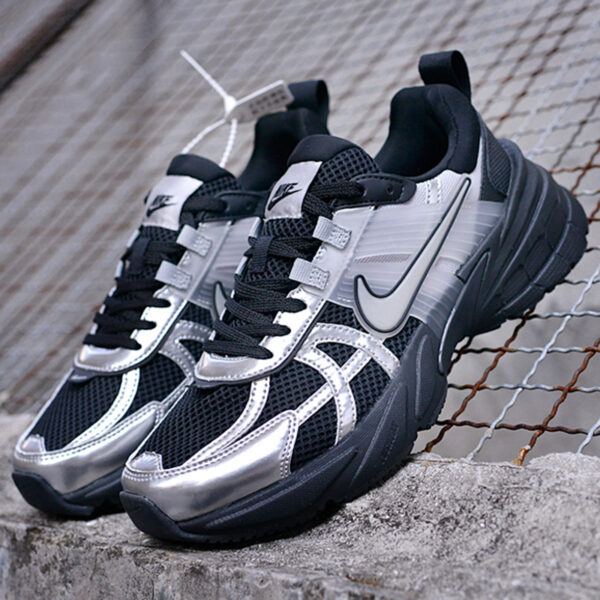 12379938 نایک وی تو کی ران Nike V2K Run
