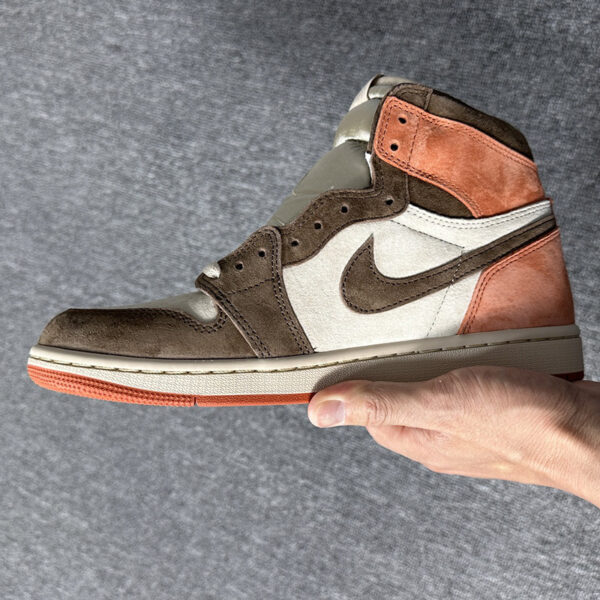 12437739 نایک ایر جردن وان Jordan 1 Retro High OG SP Dusted Clay