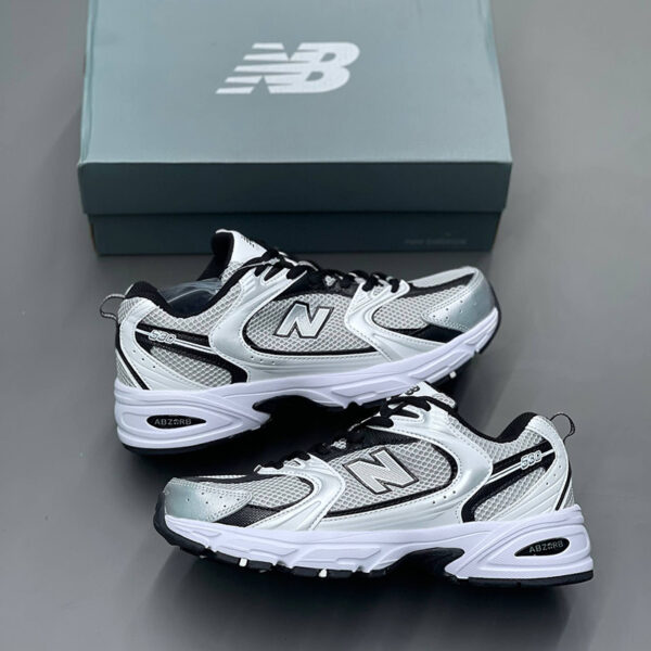 نیوبالانس 530 نقره‌ای مشکی سفید New Balance 530 Silver White