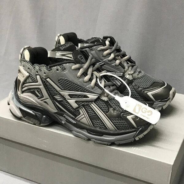 13291870 بالنسیاگا رانر طوسی تیره مشکی Balenciaga Runner Dark Grey Black