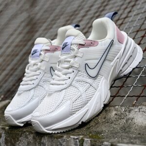 13628988 نایک وی تو کی ران سفید صورتی پاستیلی Nike V2K Run Pastel Pink White