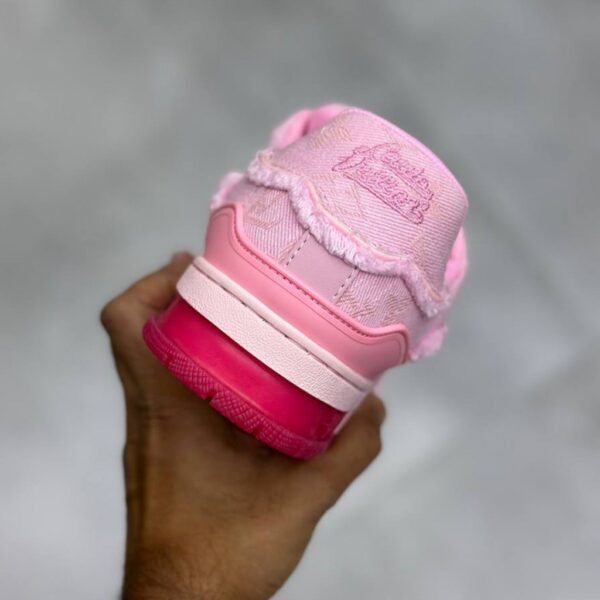 13789734 لویی ویتون ترینر صورتی Louis Vuitton LV Trainer