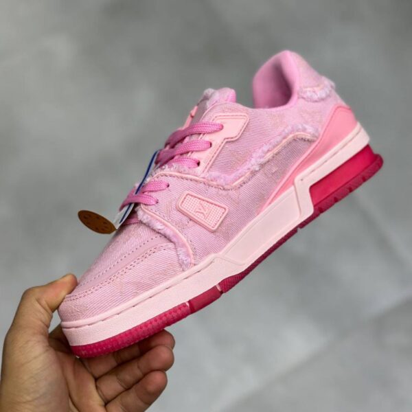 13789736 لویی ویتون ترینر صورتی Louis Vuitton LV Trainer