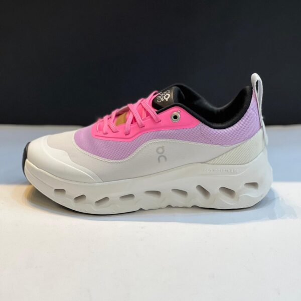کتونی آن رانینگ کلودتیلت سفید بنفش صورتی On Running Cloudtilt 2 LOEWE Pink White