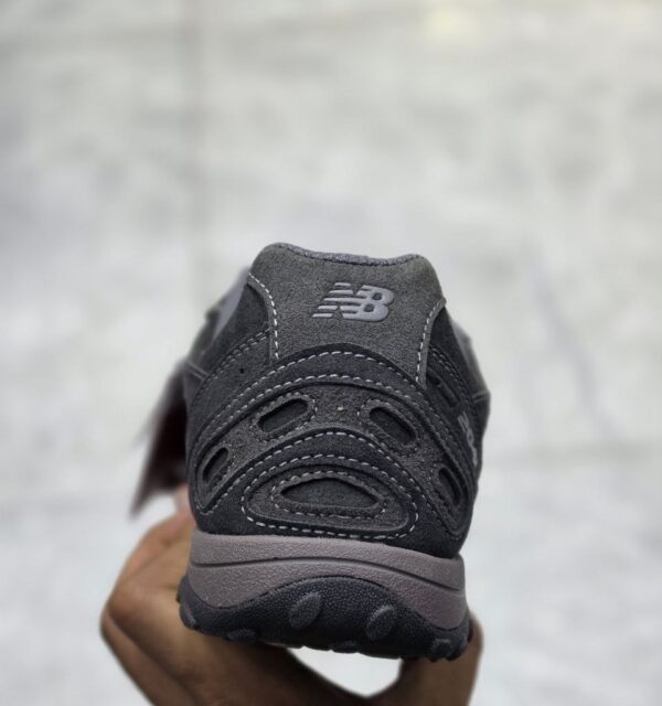 17926797 نیوبالانس 204 ال خاکستری تیره New Balance 204L