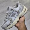 18014862 کفش نیوبالانس 530 سفید خاکی New Balance MR530HX