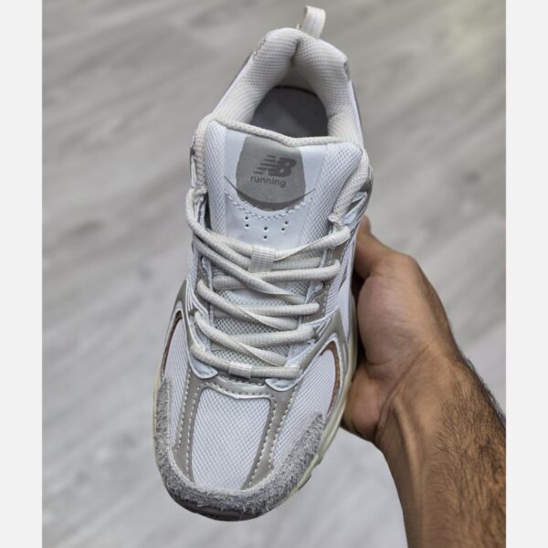 18014864 کفش نیوبالانس 530 سفید خاکی New Balance MR530HX
