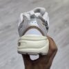 18014868 کفش نیوبالانس 530 سفید خاکی New Balance MR530HX