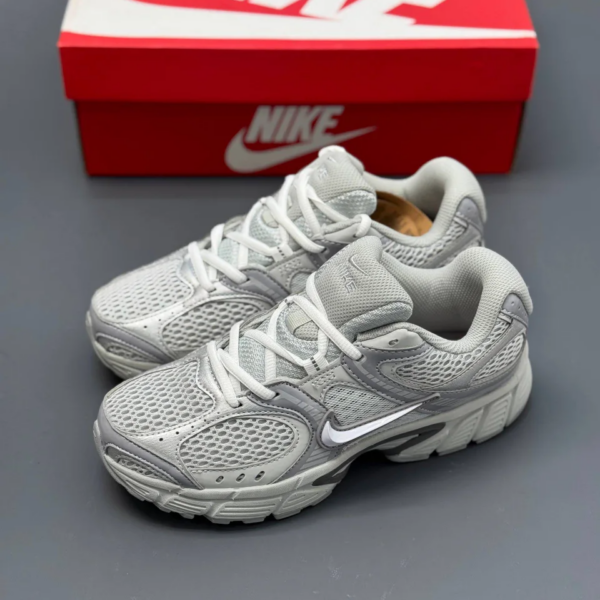 3ov95w86 کفش نایک وی فایو کی ران طوسی Nike V5K Run Grey