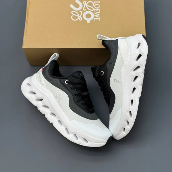 کفش آن رانینگ کلودتیلت سفید مشکی On Running QC Loewe Cloudtilt White Black