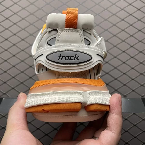 8712172 بالنسیاگا ترک Balenciaga Track White Orange