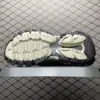 8764382 بالنسیاگا ترک Balenciaga Track.2 Beige