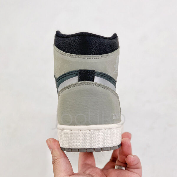 9849201 جردن وان گورتکس Jordan 1 Retro High Element Gore-Tex Black Particle Grey