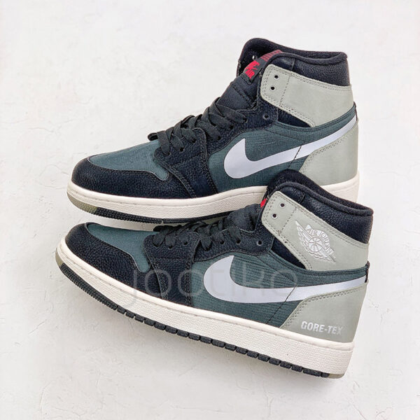 9849203 جردن وان گورتکس Jordan 1 Retro High Element Gore-Tex Black Particle Grey