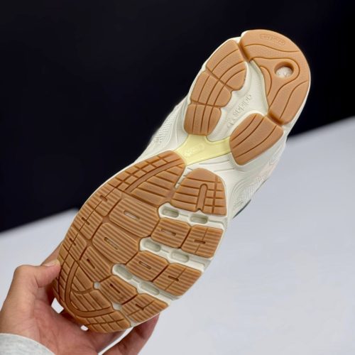 IMG_0509-500x500-1 کفش آدیداس آستیر کرم Adidas Astir Cream