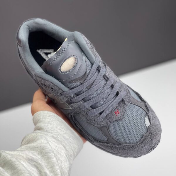 IMG_1573 کفش نیوبالانس ۲۰۰۲R زغالی New Balance 2002R Charcoal