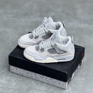 IMG_2066-scaled-1 کفش نایک ایر جردن 4 رترو طوسی نقره ای Nike Air Jordan 4 Retro Grey Silver