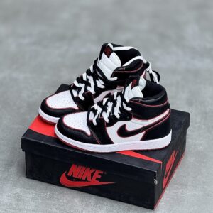 IMG_2204-scaled-1 کفش نایک ایر جردن وان ساقدار رترو سفید مشکی قرمز Nike Air Jordan 1 High Retro White Black Red