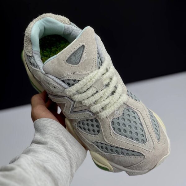 IMG_2270 کتونی نیوبالانس ۹۰۶۰ طوسی سبز New Balance 9060 Grey Green