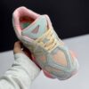 کتونی نیوبالانس ۹۰۶۰ طوسی صورتی New Balance 9060 Gray Pink