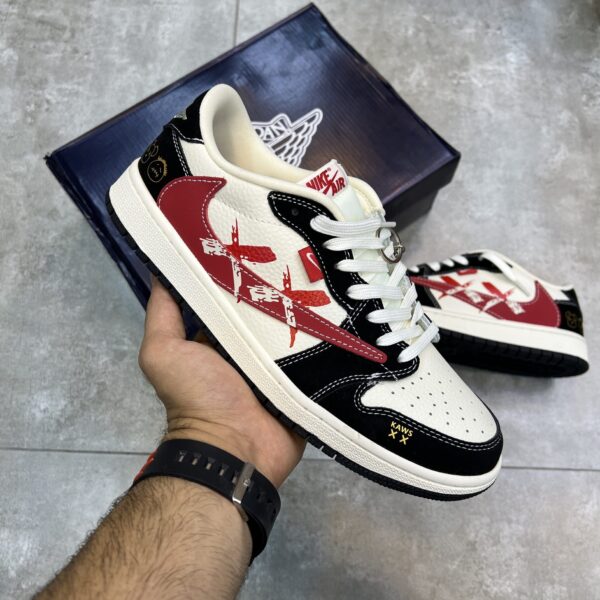 IMG_3335-scaled-1 کفش نایک ایر جردن وان لو ترویس اسکات کاز Nike Air Jordan 1 Low Travis Scott KAWS