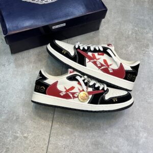 IMG_3341-scaled-1 کفش نایک ایر جردن وان لو ترویس اسکات کاز Nike Air Jordan 1 Low Travis Scott KAWS