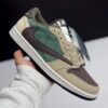 IMG_4189 کفش نایک ایر جردن ۱ لو تراویس اسکات سبز قهوهای Nike Air Jordan 1 Low Travis Scott Green Brown
