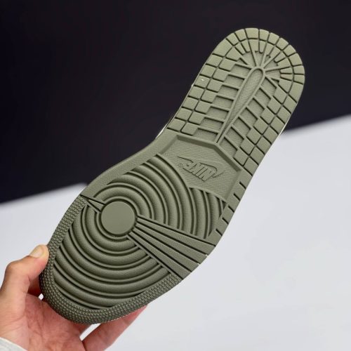IMG_4196-500x500-1 کفش نایک ایر جردن وان لو تراویس اسکات مدیوم الیو Nike Air Jordan 1 Low Travis Scott Medium Olive