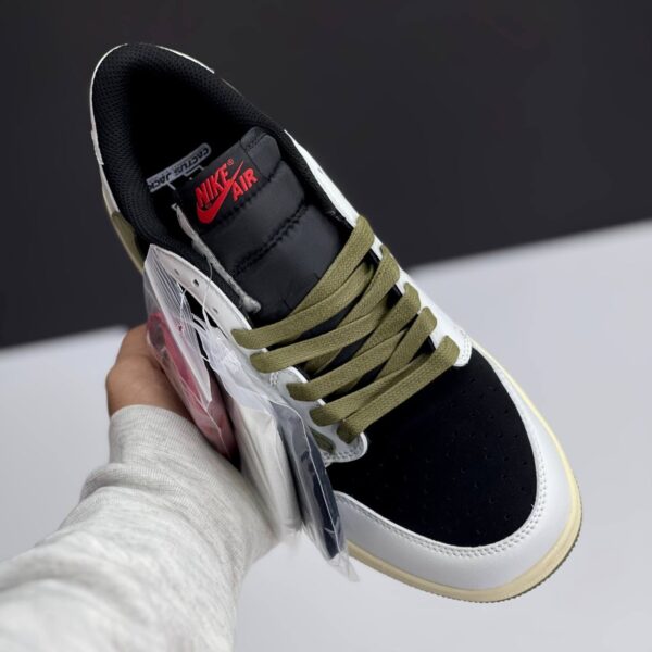 IMG_4222 کفش نایک ایر جردن ۱ لو تراویس اسکات الیو Nike Air Jordan 1 Low Travis Scott Olive