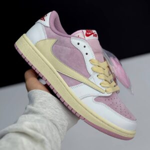 IMG_4566 کفش نایک جردن ۱ لو تراویس اسکات صورتی Nike Air Jordan 1 Low Travis Scott Pink