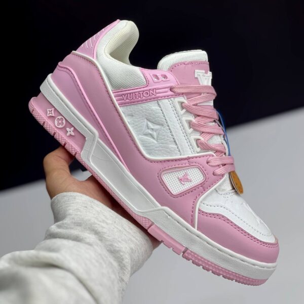 IMG_5130 لویی ویتون ترینر سفید صورتی Louis Vuitton Trainer White Pink