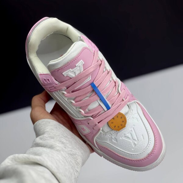 IMG_5131 لویی ویتون ترینر سفید صورتی Louis Vuitton Trainer White Pink