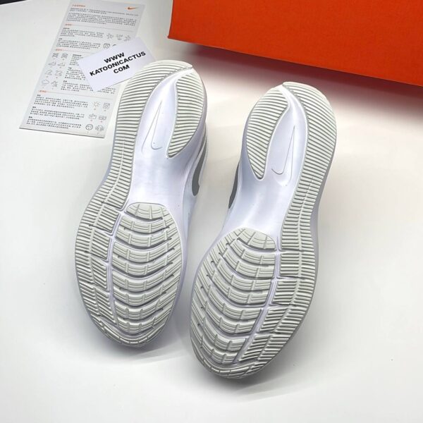 IMG_6556 نایک گاید سفید نقرهای Nike Guide White Silver