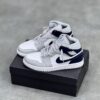 IMG_7222-1-scaled-1 کفش نایک ایر جردن وان ساقدار گری اسکول Nike Air Jordan 1 High Grey School