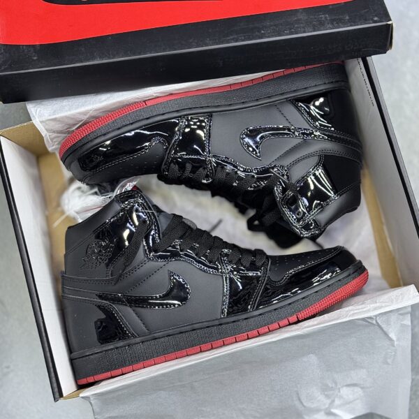 کفش نایک ایر جردن وان ساقدار ورنی بلکند Nike Air Jordan 1 High Patent Blackend