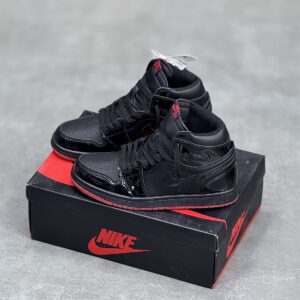IMG_7928-scaled-1 کفش نایک ایر جردن وان ساقدار ورنی بلکند Nike Air Jordan 1 High Patent Blackend