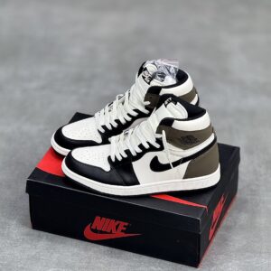 IMG_7940-scaled-1-1 کفش نایک ایر جردن وان ساقدار دارک موکا Nike Air Jordan 1 High Dark Mocha