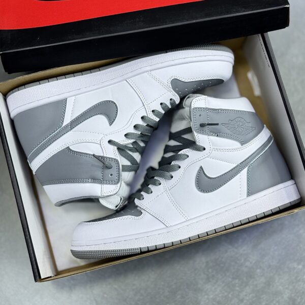 IMG_7941-scaled-2-1 کفش نایک ایر جردن وان ساقدار سفید طوسی دودی Nike Air Jordan 1 High White Smoke Grey