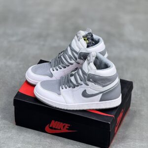 IMG_7944-scaled-2-1 کفش نایک ایر جردن وان ساقدار سفید طوسی دودی Nike Air Jordan 1 High White Smoke Grey