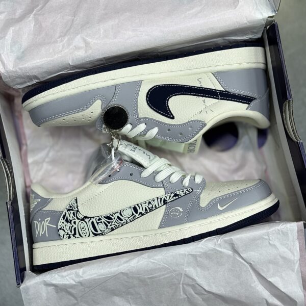 IMG_8113-scaled-1-1 کفش نایک ایر جردن وان لو تراویس اسکات دیور Nike Air Jordan 1 Low Travis Scott Dior