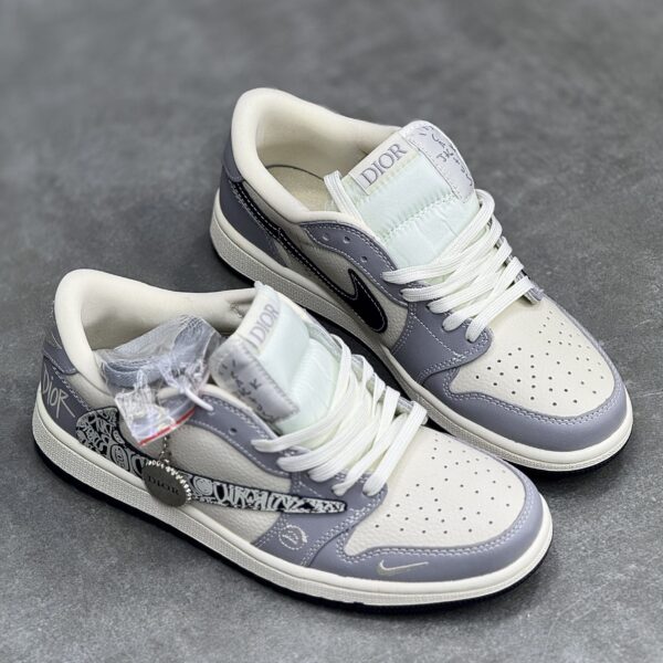 IMG_8115-scaled-1-1 کفش نایک ایر جردن وان لو تراویس اسکات دیور Nike Air Jordan 1 Low Travis Scott Dior