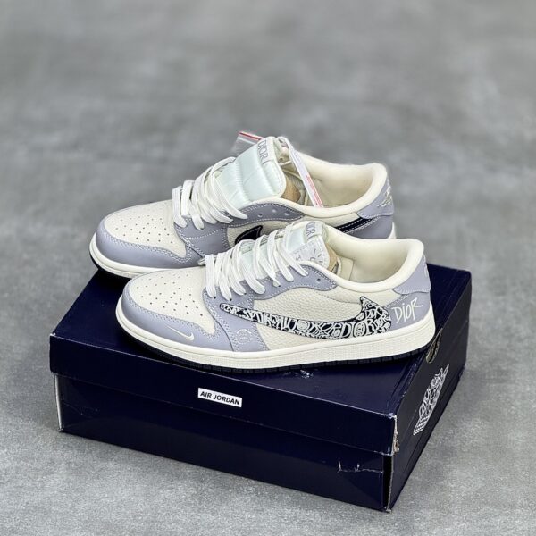 IMG_8116-scaled-1-1 کفش نایک ایر جردن وان لو تراویس اسکات دیور Nike Air Jordan 1 Low Travis Scott Dior