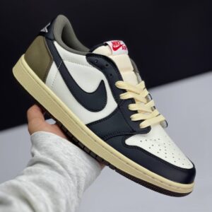 IMG_8165 کفش نایک ایر جردن ۱ لو دارک موکا Nike Air Jordan 1 Low Dark Mocha