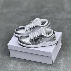 IMG_8220-scaled-1 کفش نایک ایر جردن وان لو نقره ای براق Nike Air Jordan 1 Low Metallic Silver