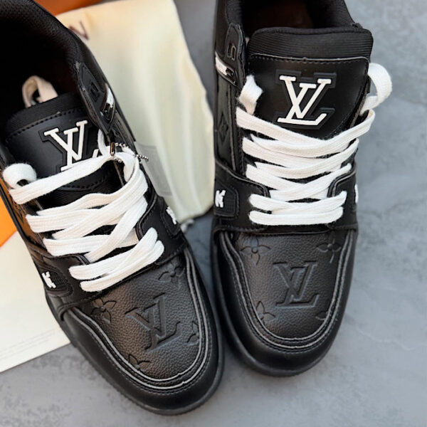 کفش لویی ویتون ترینر تمام مشکی Louis Vuitton Trainer Triple Black