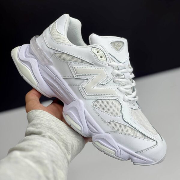 IMG_8905 کتونی نیوبالانس ۹۰۶۰ سفید New Balance 9060 White