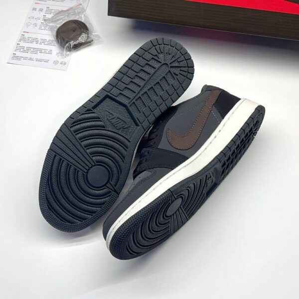 کفش نایک ایر جردن ۱ لو تراویس اسکات یوتوپیا Nike Air Jordan 1 Low Travis Scott Utopia